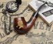 Fajka z drewna gruszki "ZESTAW" z grawerunkiem "Sherlock Holmes" ze stojakiem i ubijakiem